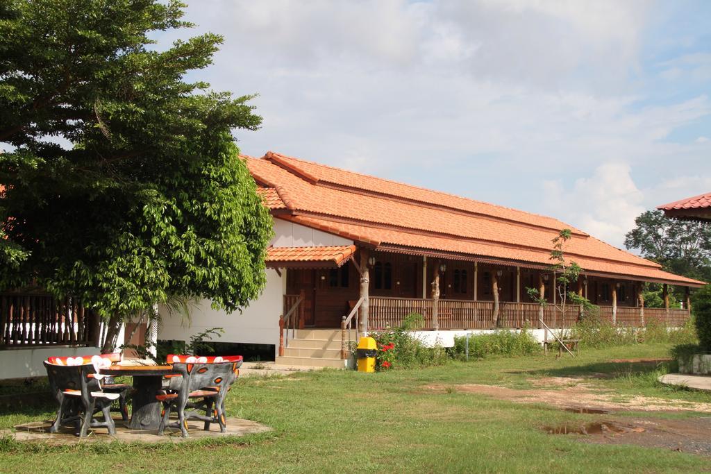 Plaifah Resort Ubon Song Khon Exterior photo