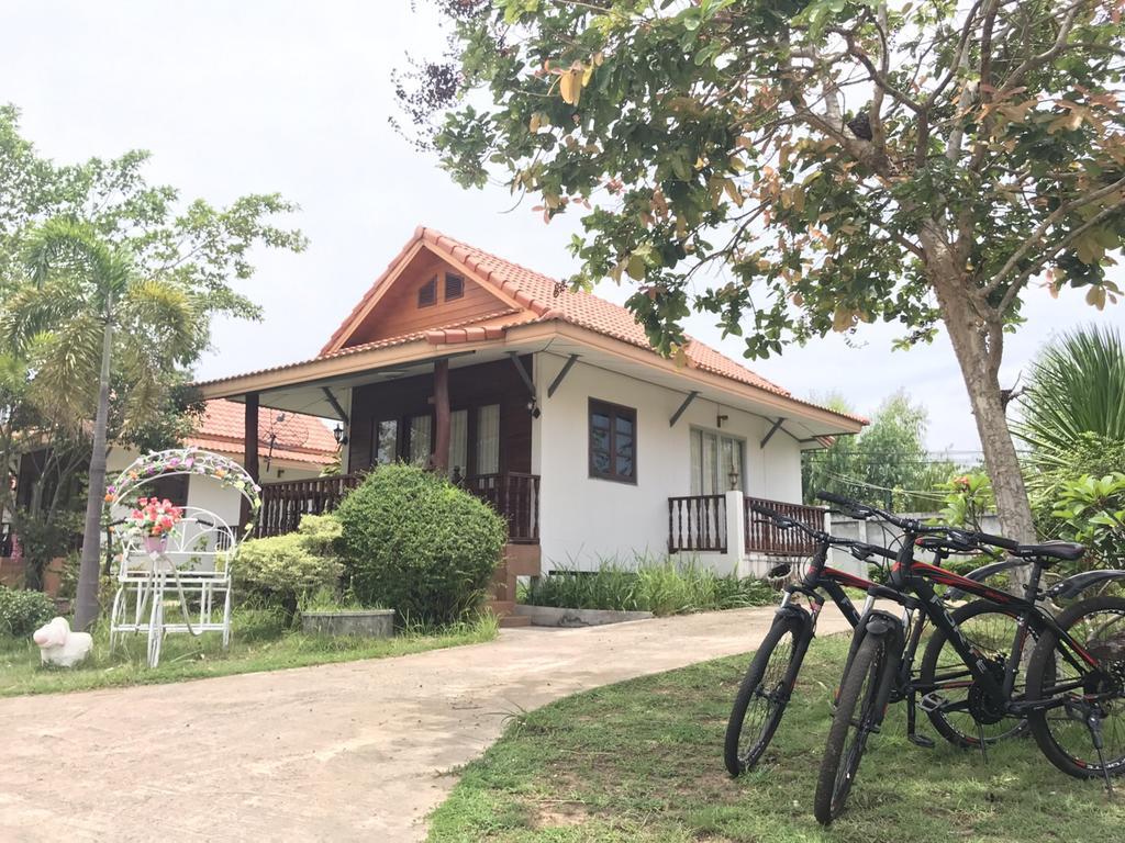 Plaifah Resort Ubon Song Khon Exterior photo